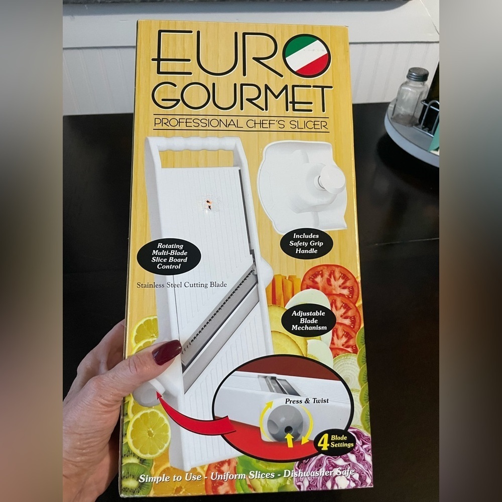 Closet Clear Out Sale! Adjustable Euro Gourmet Chef's Slicer - like new!